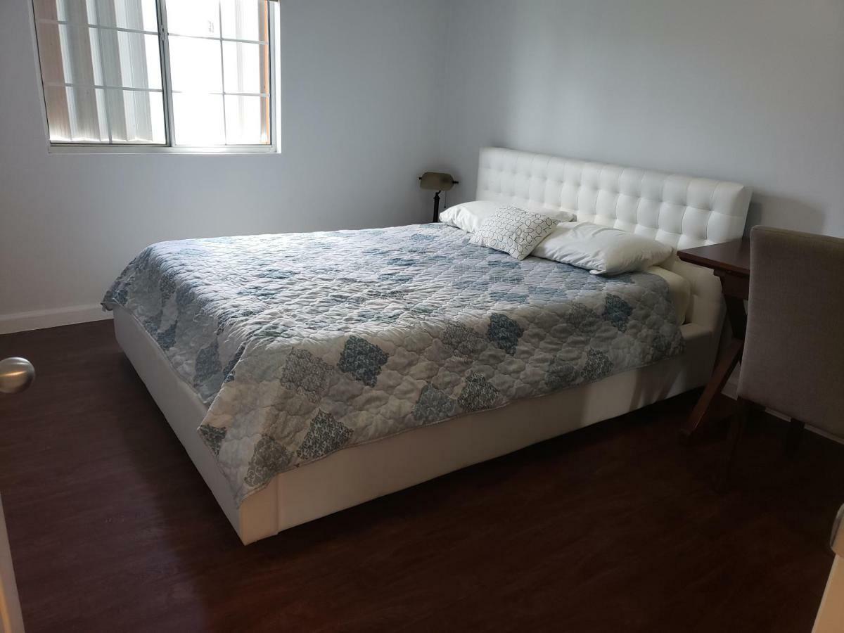 Swan Boutique Apartment Tamuning Rum bild